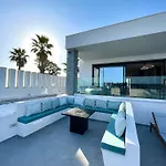 Poseidon Hotel 3*