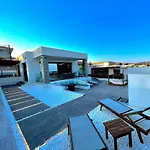 Poseidon Hotel 3*
